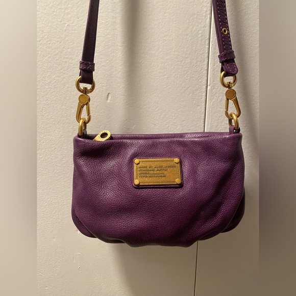 Marc By Marc Jacobs Handbags - Marc By Marc Jacobs Purple Leather Crossbody Bag
